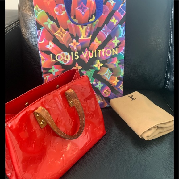 Authentic Louis Vuitton Monogram Vernis Reade PM Tote